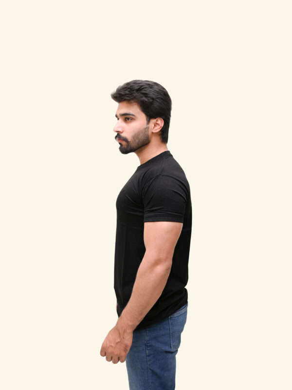 black plain cotton T-shirt